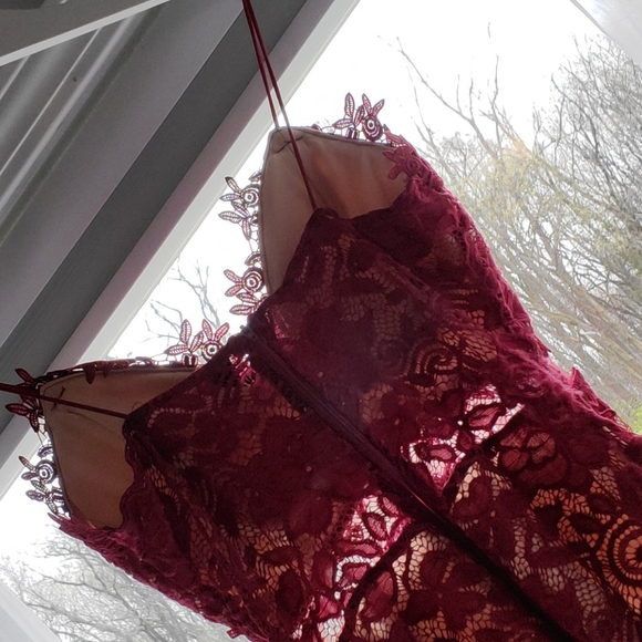 Homecoming dress worn once - Picture 2 of 4